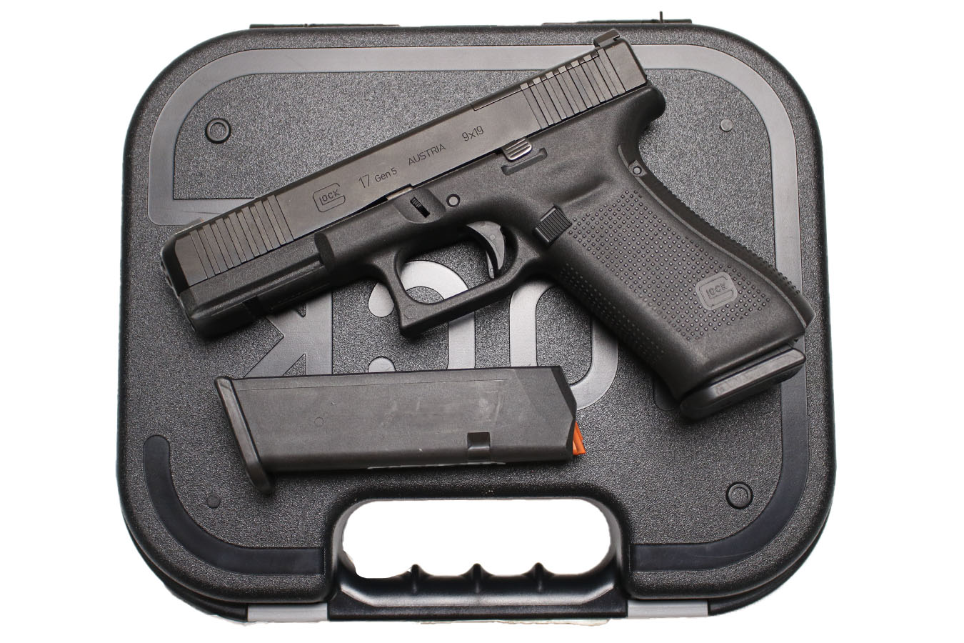 GLOCK 17 Gen5 9mm Police Trade-In Pistols with Night Sights and Front Slide Serrations (Very Good Condition)